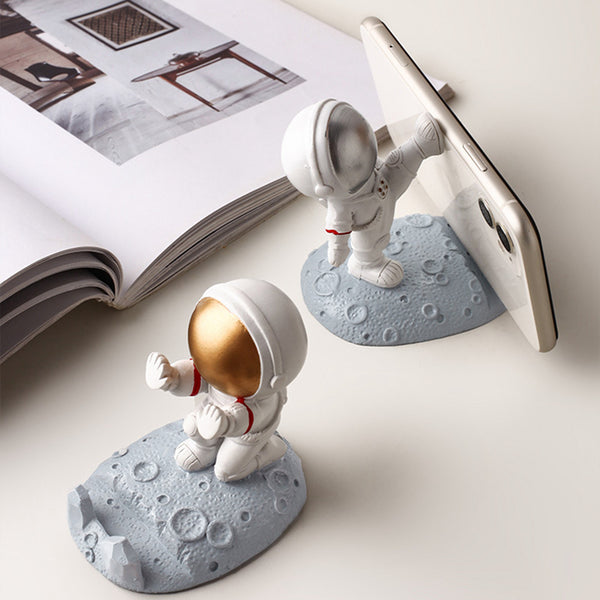 Astronaut Phone Stand [FUN FOR YOUR CLASSROOM]